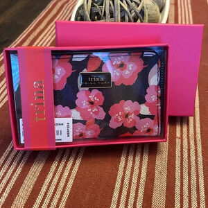 Trina Turk Small Zip Around Wallet - All Around Narcissus - New W/ Gift Box